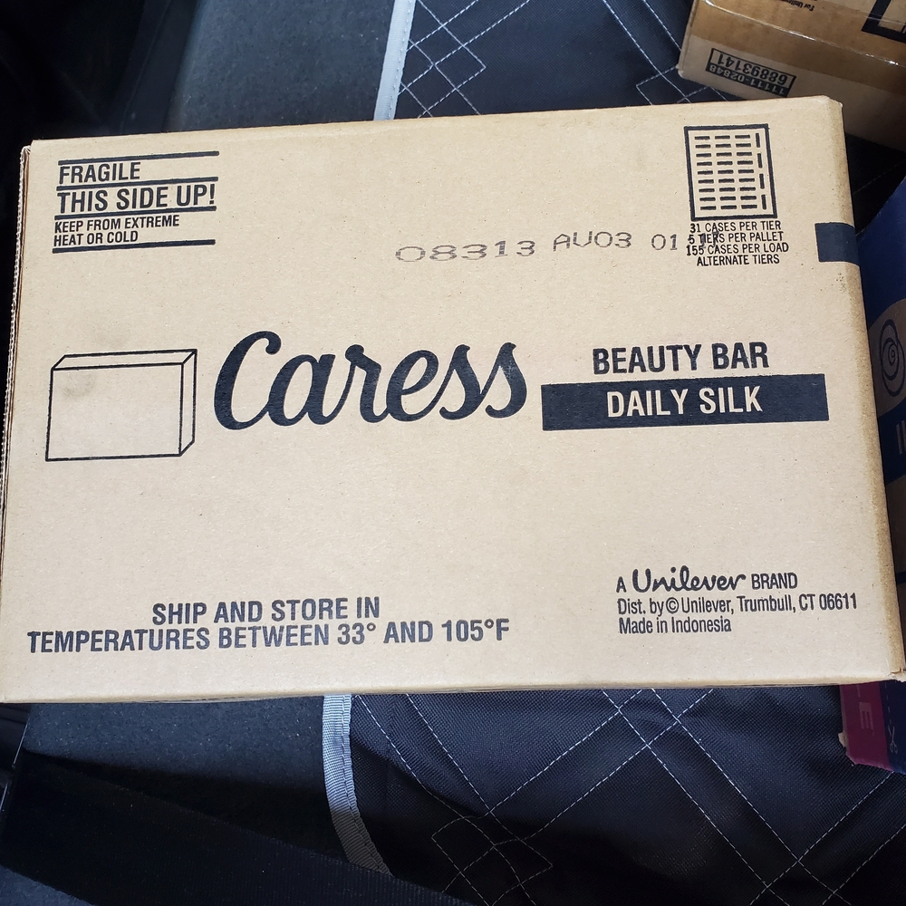 CARESS  Beauty Bar Daily Silk  Box  of  8 Pack  4 Bars Each